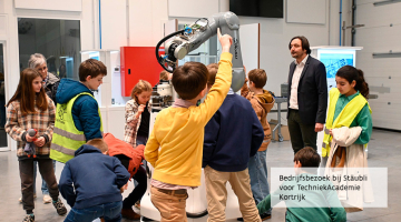 Bedrijfsbezoek bij Stäubli voor TechniekAcademie Kortrijk